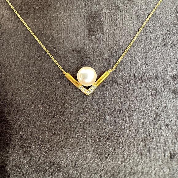 NWT Freshwater Pearl and 1/10 ct t.w White Topaz Necklace 10k Yellow Gold 18 in - Picture 4 of 11